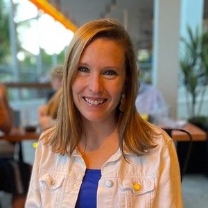 Meet your Posher, Caroline